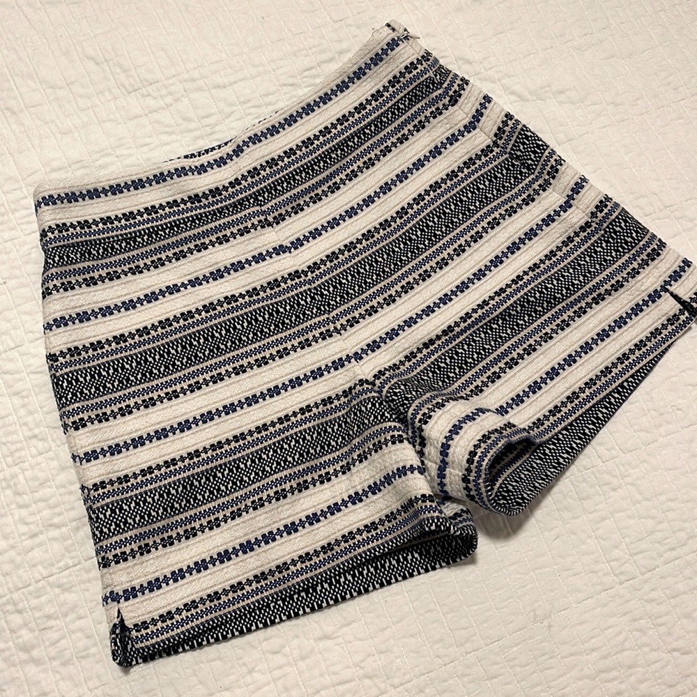 GAP high waisted patterned shorts